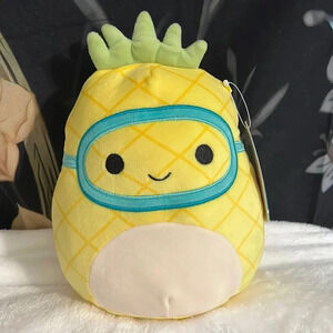 🦖-🍍🏝️✨ NWT Squishmallows 7” Maui the  Pineapple 🍍🏝️✨